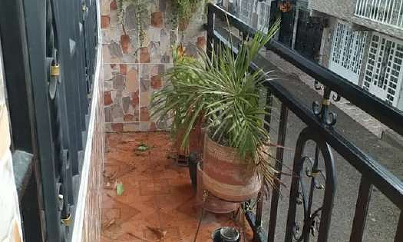 Vendo Casa De 2 Piso...