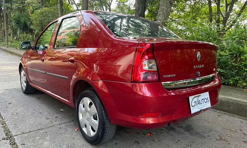 Renault Logan Tech E...