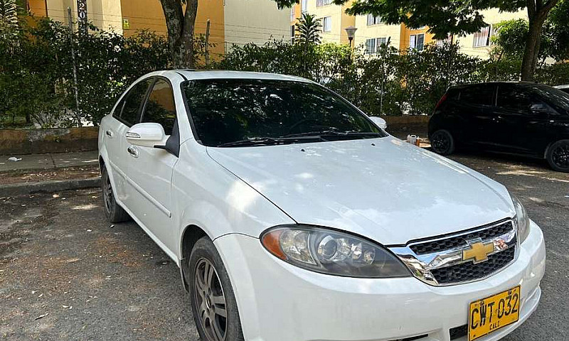 Vendo Chevrolet Optr...