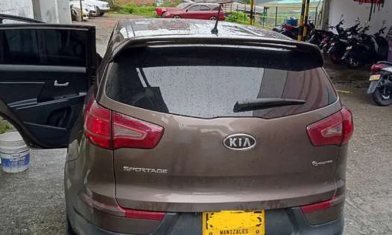 Vendo Hermosa Kia Sp...
