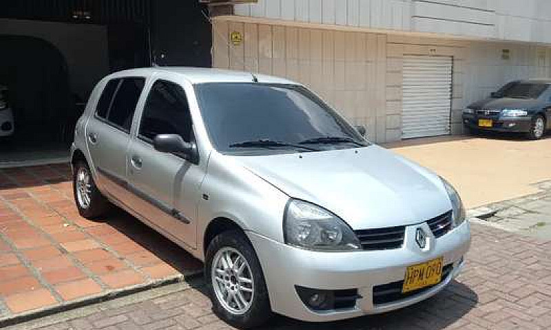 Renault  Clio  Campu...