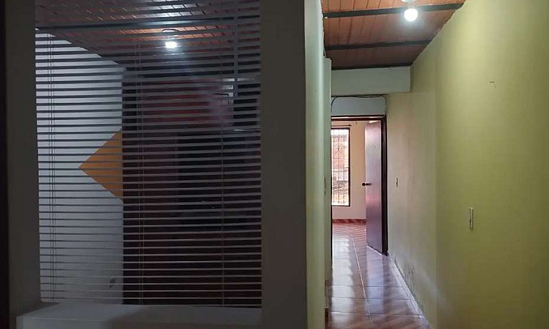 Casa Recién Remodela...