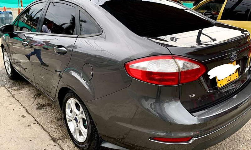 Hermoso Ford Fiesta ...