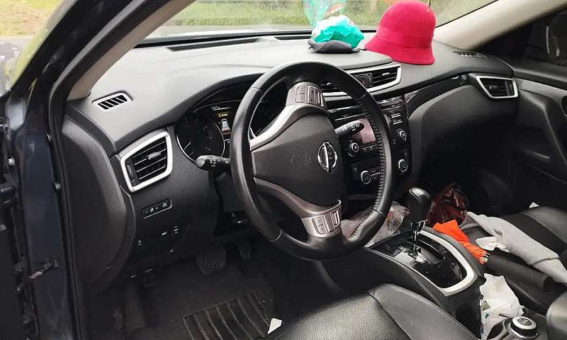 Nissan X-Trail...