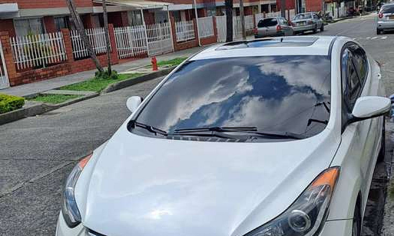 Se Vende Hyundai I35...