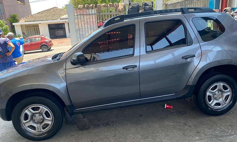 Vendo Renault Duster...