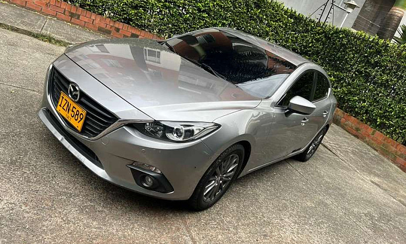 Mazda 3 Touring 2017...