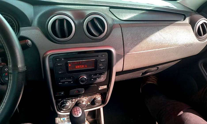 Vendo Renaulth Logan...