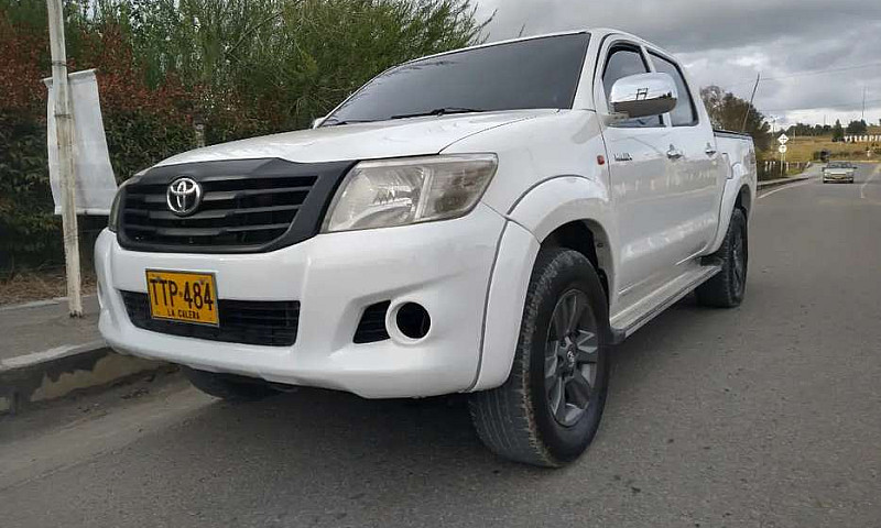 Toyota Hilux 4*4 Die...