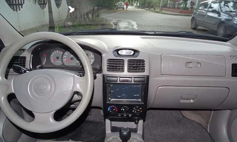 Se Vende Kia Etylus ...