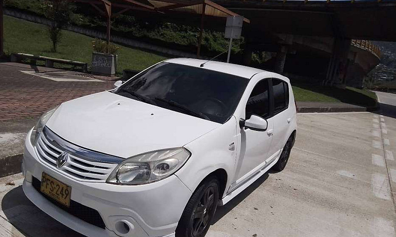 Se Vende Sandero Gt ...
