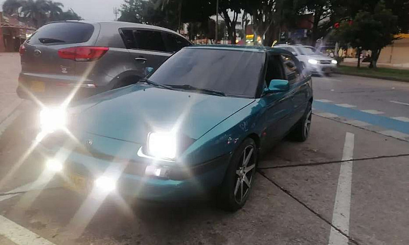 Mazda Astina  1994...