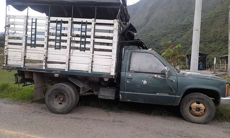 Vendo Camioneta Chev...