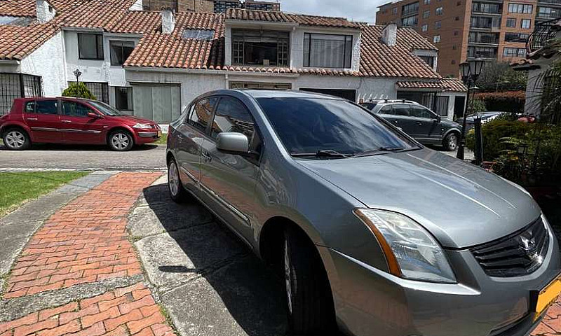 Nissan Sentra (2010)...