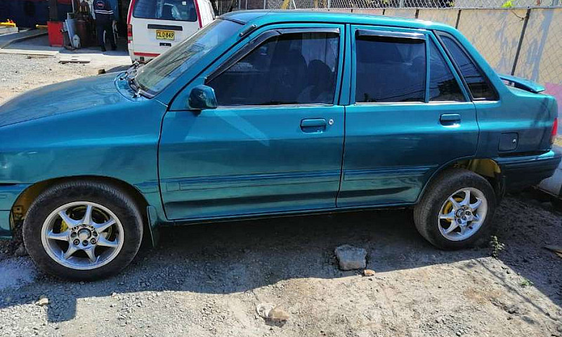 Vendo Carro Ford Fes...