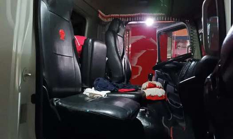Vendo Camion Hino 50...