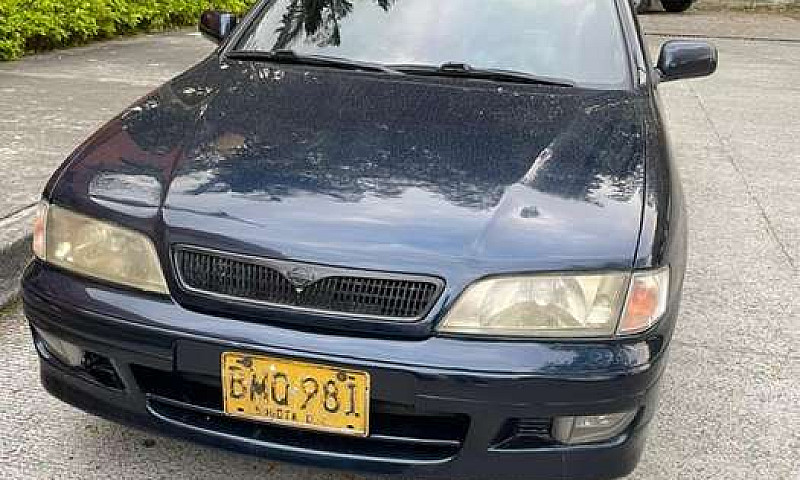 Vendo Nissan Primera...