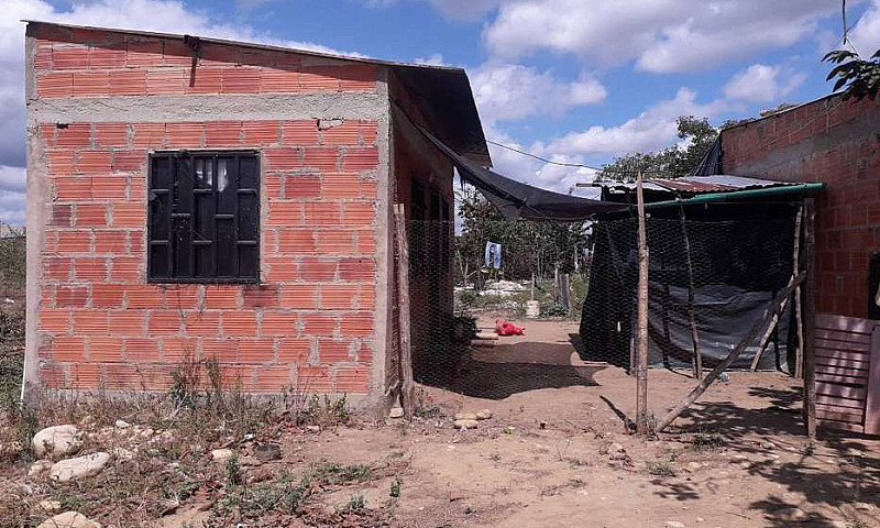 Vendo 2 Casa Lotes E...
