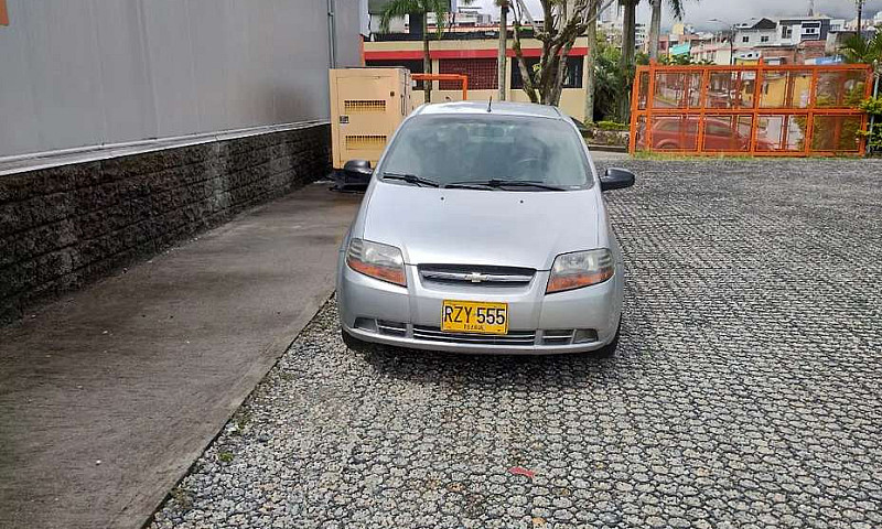 Vendo Automóvil Chev...