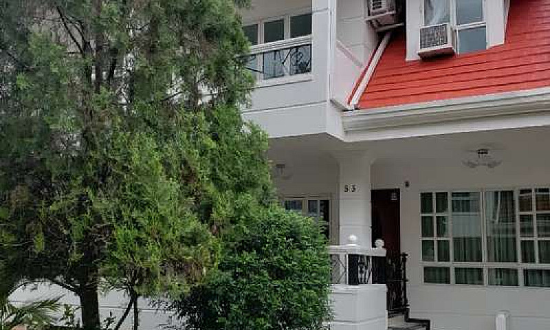 Arriendo Casa En Exc...
