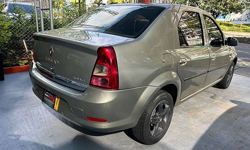 Renault Logan Expres...