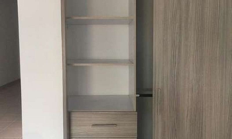 Se Alquila Habitacio...