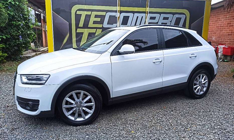 Audi Q3 2014...