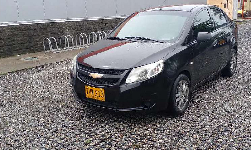 Vendo Automóvil Chev...