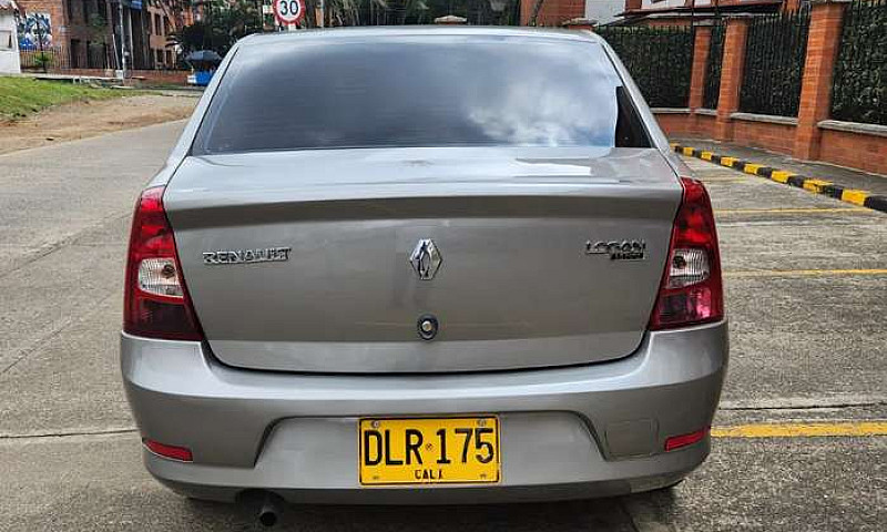 Renault Logan Expres...