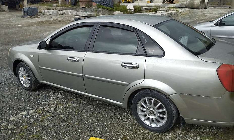 Vendo Chevrolet Optr...