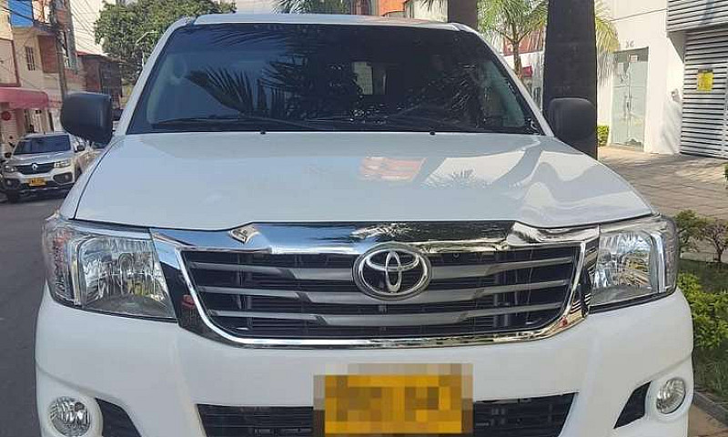 Toyota Hilux, 2.5 4X...