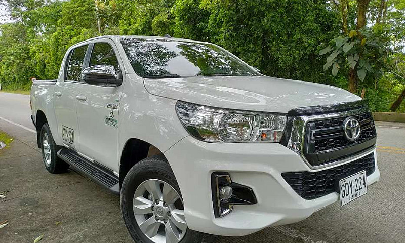 Toyota Hilux 2020...