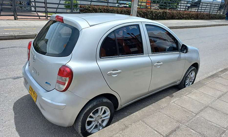 Nissan March 2015. N...