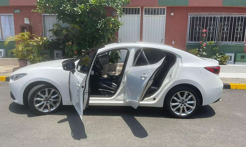 Mazda 3 Gran Turing...