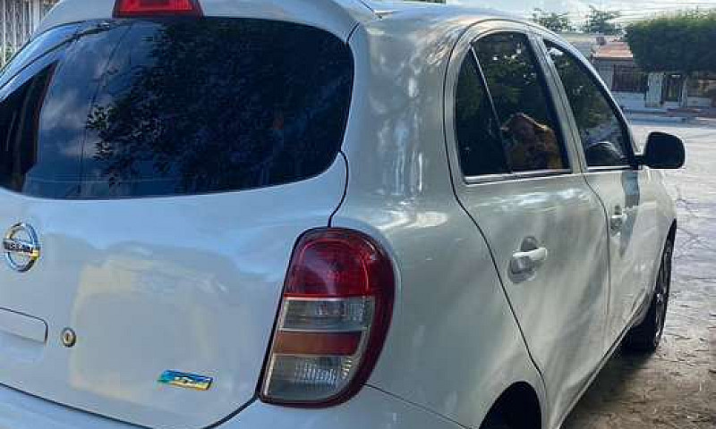 Nissan March 2016...