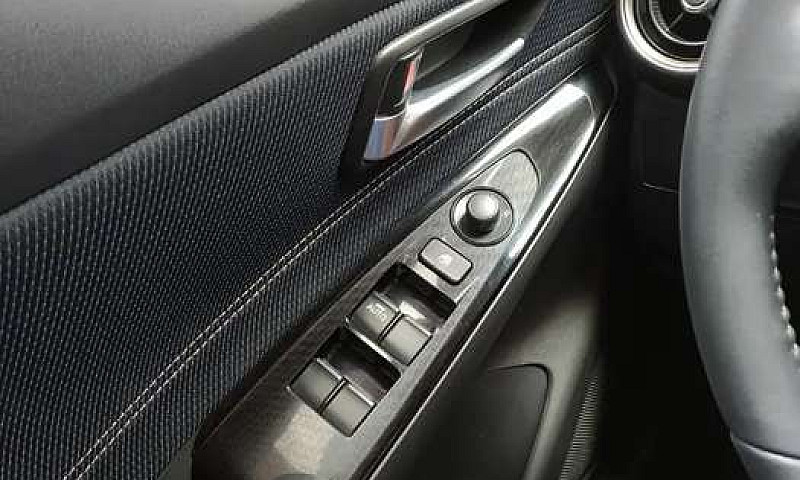 Mazda 2 Grand Tourin...