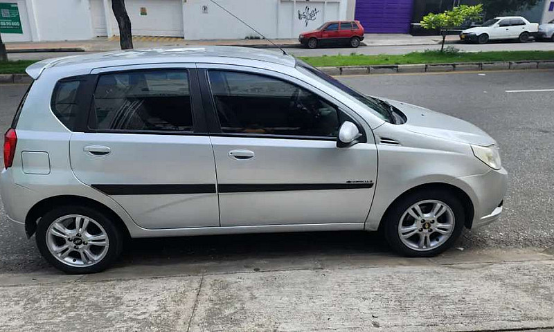 Chevrolet Aveo Emoci...