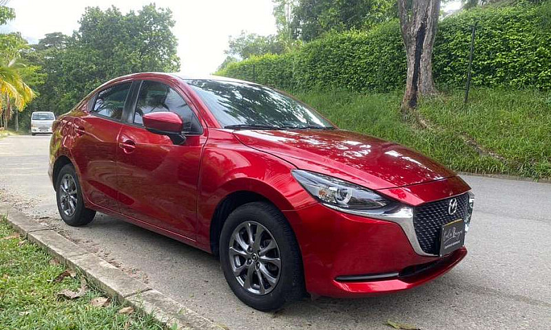 Mazda 2 Touring Seda...