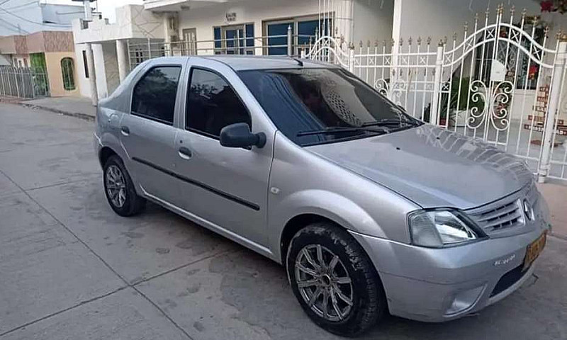 Vendo Renault Logan...