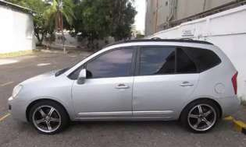 Se Vende Kia Carens ...