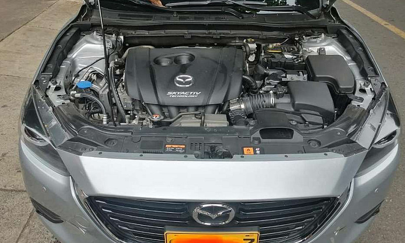 Mazda 3 Grand Tourin...