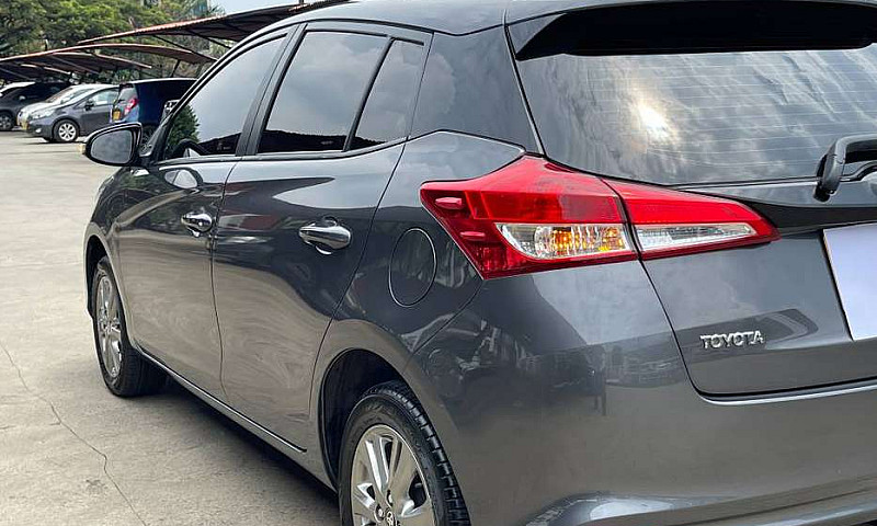 Toyota Yaris Xs 1.5 ...