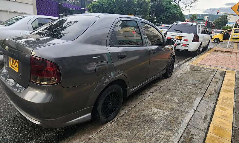 Chevrolet Aveo 1.5...