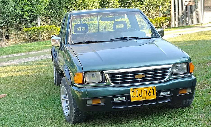Vendo Luv 1.6...
