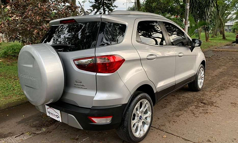 Ford Ecosport Titani...