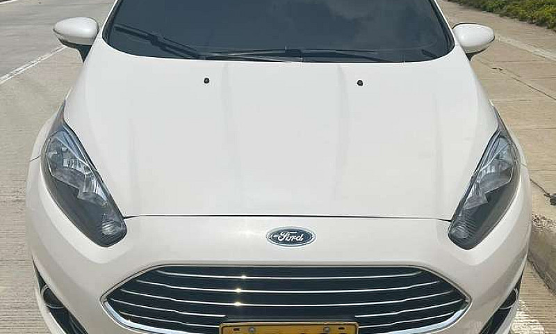 Vendo Ford Fiesta Ti...