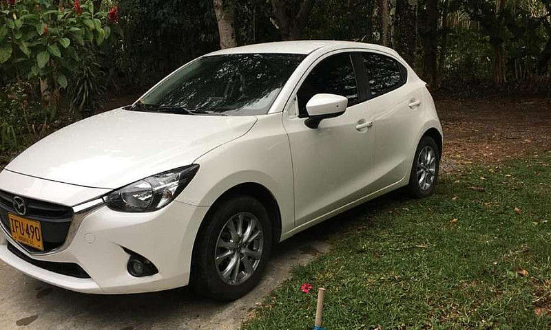 Mazda 2 Touring Meca...