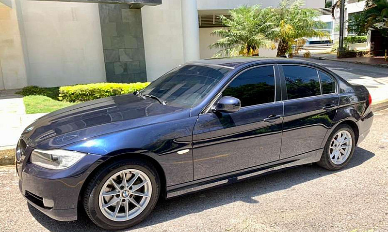 Bmw 318I Mt 2010...