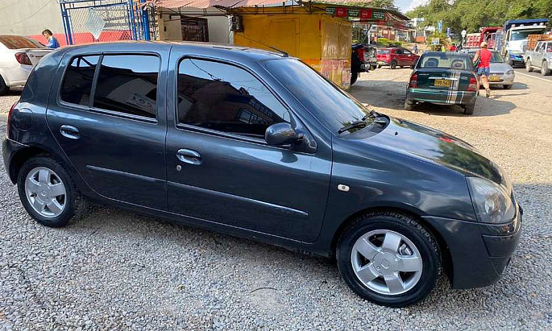 Renault Clio 1.6 Per...