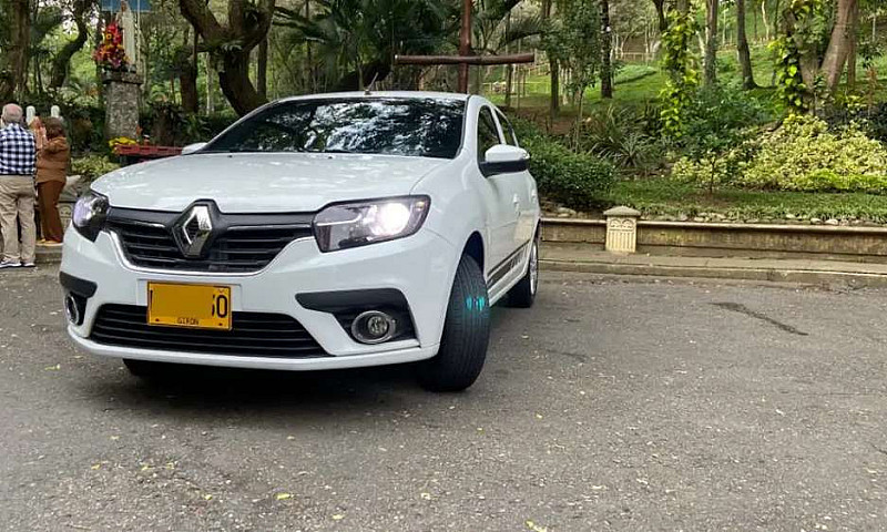 Sandero Life Más + N...